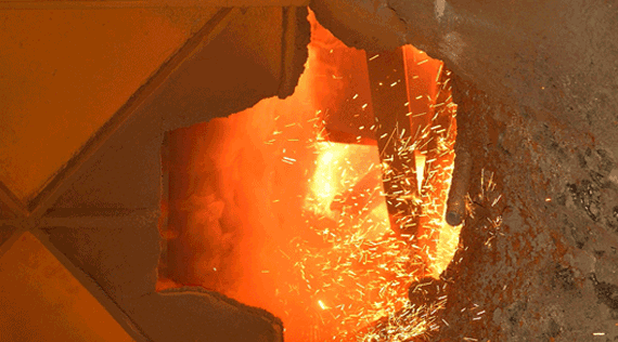 Iron ore ticks up, but posts weekly loss on tariff woes